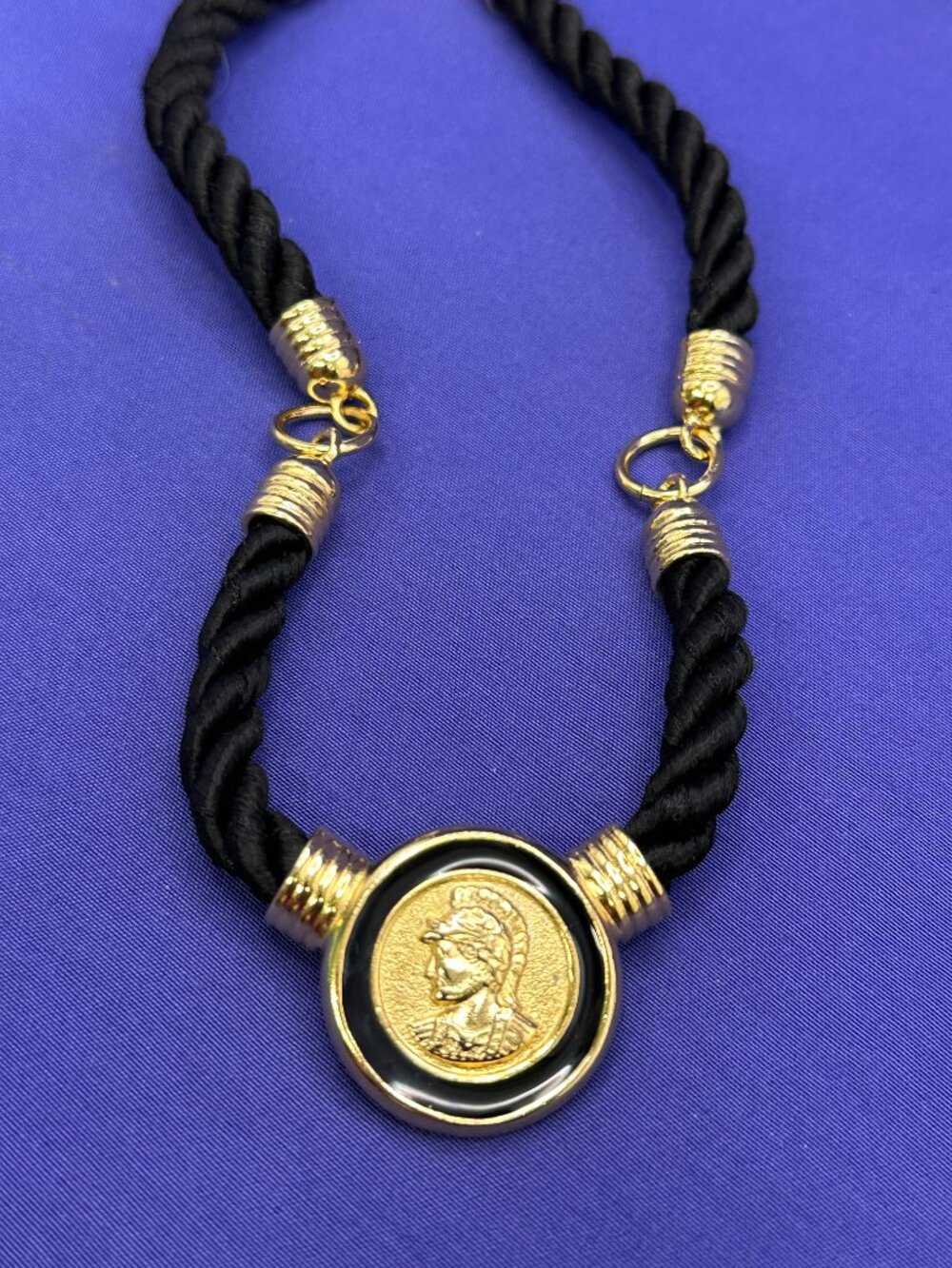 VTG 80’s Gold-Plated Faux Roman Soldier Coin Medallion Necklace